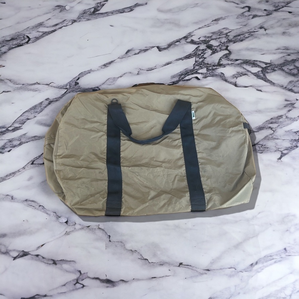 Rei Duffel Bag With Leather Handle Clip